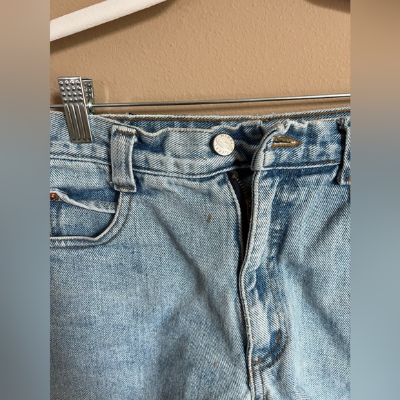 Shorts - Picture 6 of 6